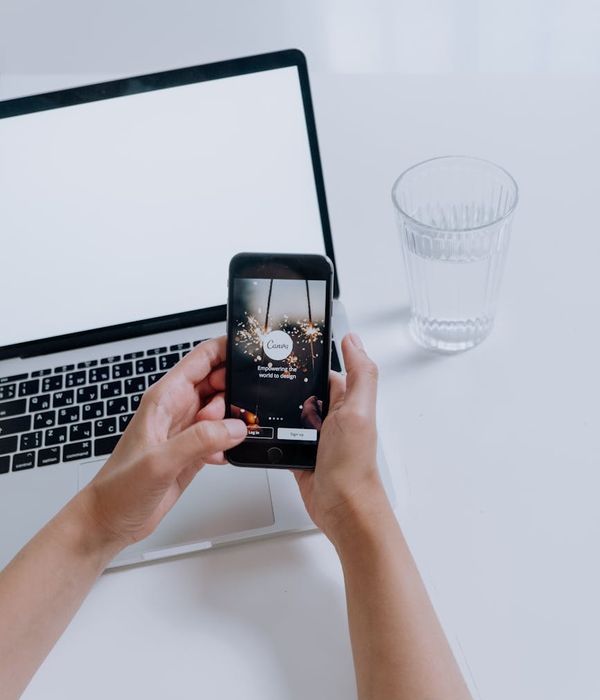 Smartphone displaying top productivity applications and tools interface